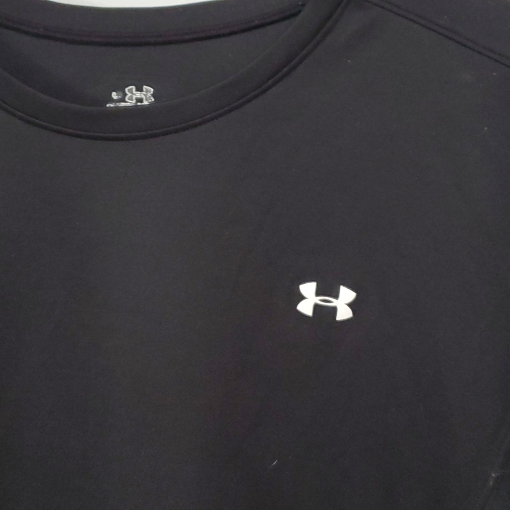 Under Armor t-shirt. - Picture 3 of 3